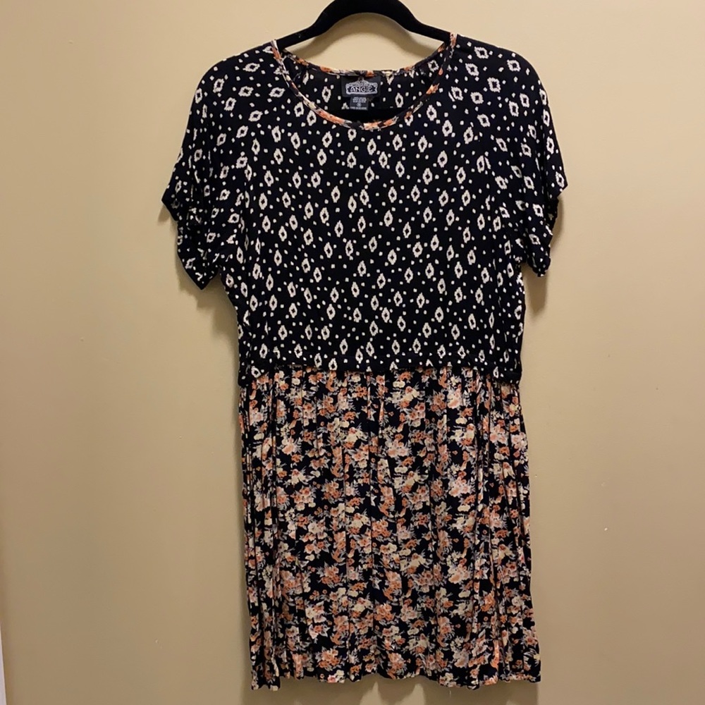 FALL DRESS AZTEC PATTERNS AND FLOWERS